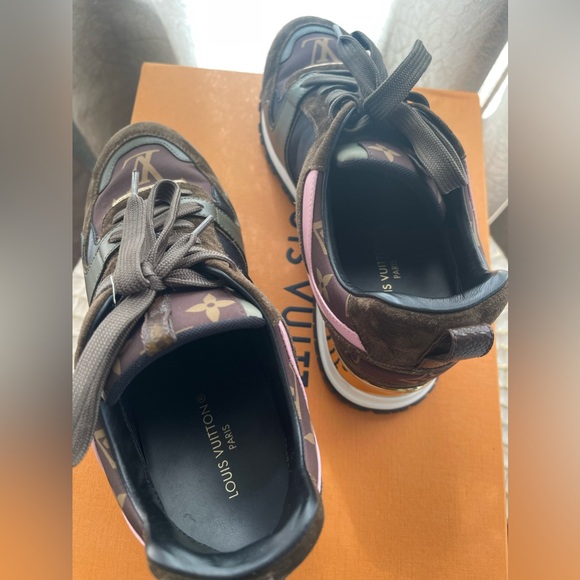 Almost brand new Louis Vuitton Run Away Sneakers - Picture 3 of 10